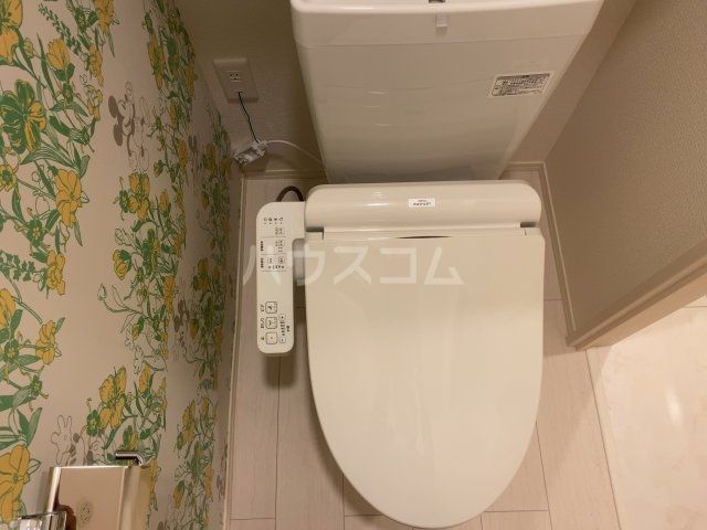 ＪＲ京葉線 新浦安駅 徒歩15分 3階建 築5年のトイレ写真