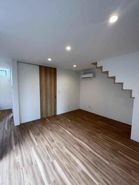瀧本様新築一戸建の居間写真