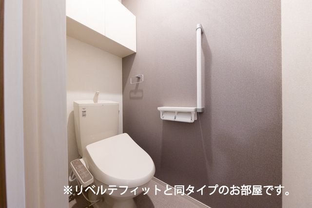 小田急線 向ケ丘遊園駅 徒歩5分 3階建 新築のトイレ写真