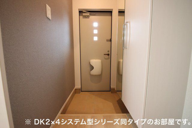 ＪＲ仙山線 北仙台駅 徒歩12分 2階建 新築の玄関写真