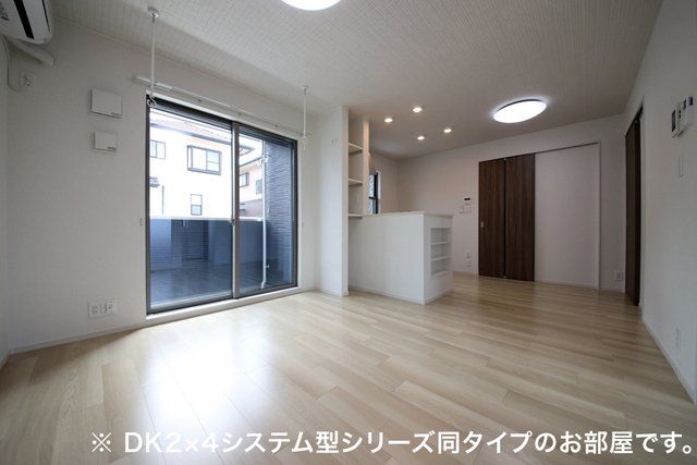 ＪＲ仙山線 北仙台駅 徒歩12分 2階建 新築の居間写真