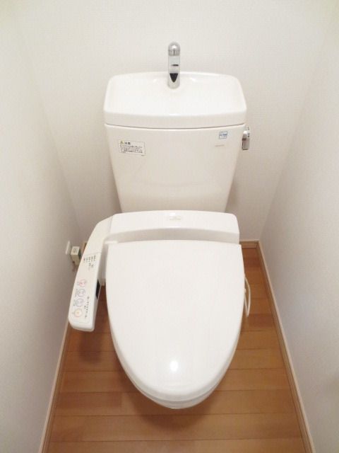 トイレ　シンプルで使いやすいトイレです