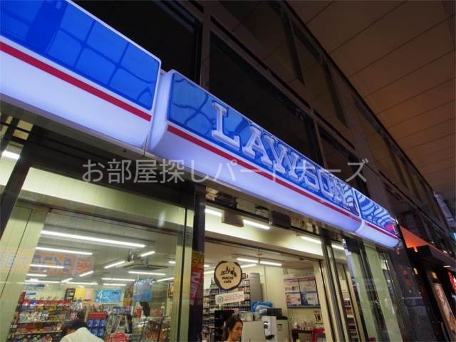 コンビニ　ローソン 和泉町店（コンビニ）まで99m