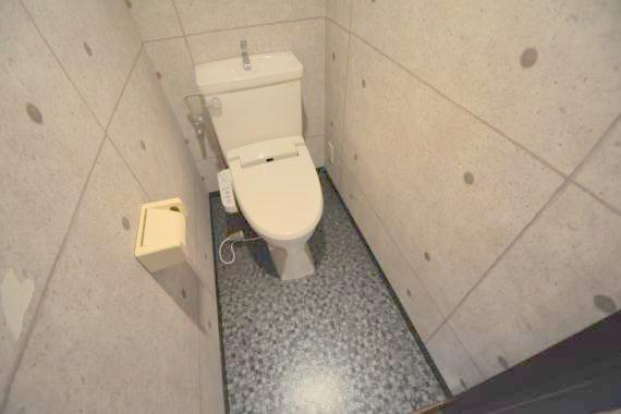 トイレ　綺麗なトイレにはウォシュレット標準装備です。