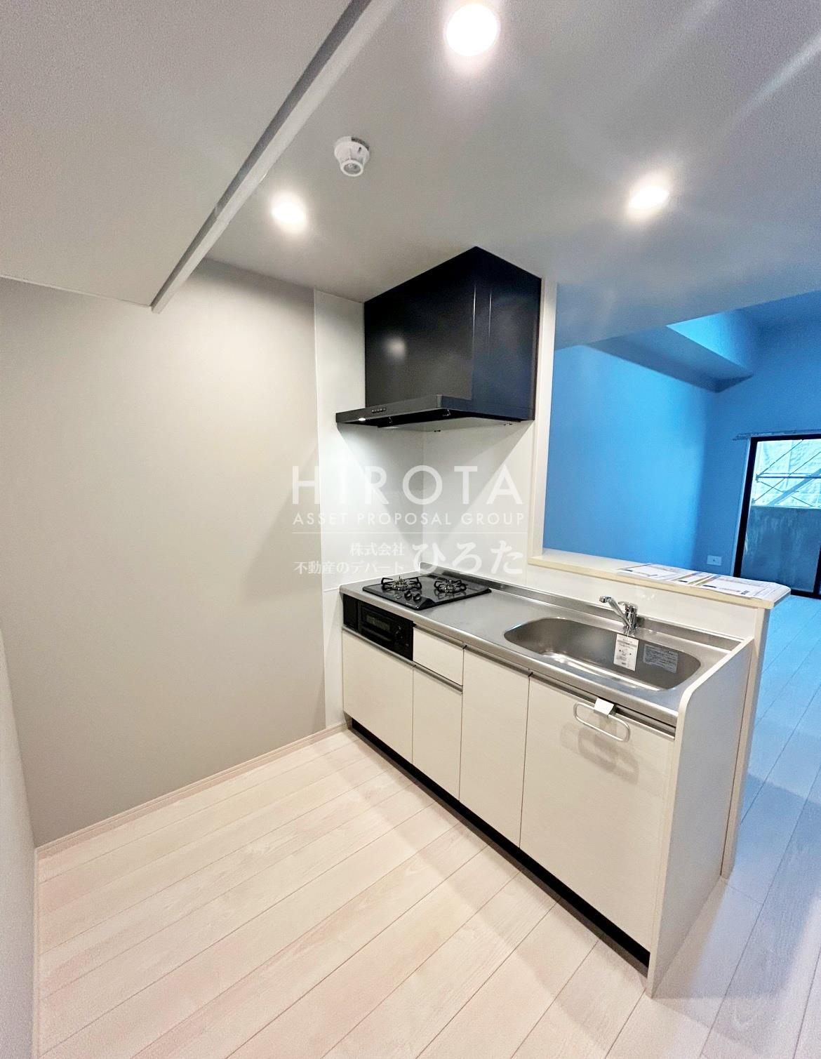 キッチン　※建築中のため同タイプ部屋のお写真です