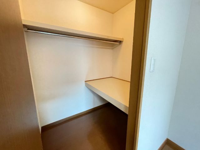 収納　１０５号室