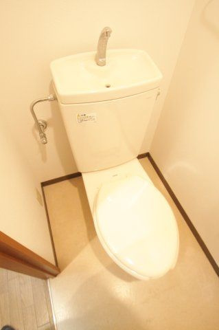 トイレ　（別タイプ参考写真）GRAND JOUR　荒川区東日暮里5
