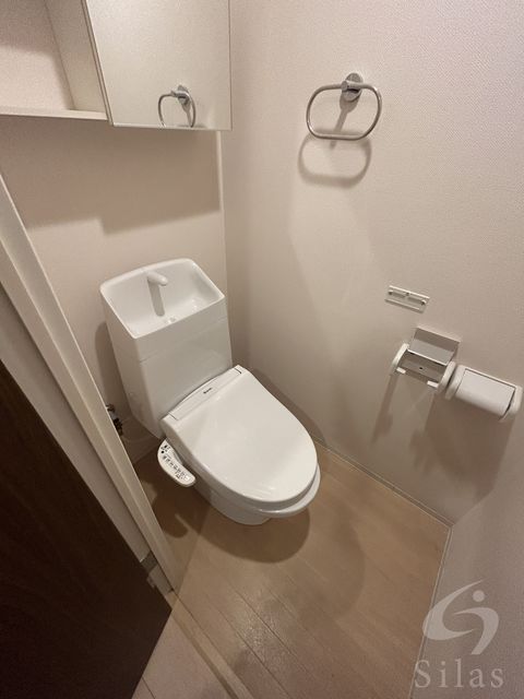 ＪＲ東海道本線 吹田駅 徒歩15分 3階建 築9年のトイレ写真