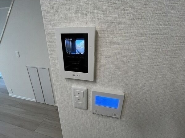 セキュリティ　防犯面に配慮したＴＶモニターホン付きです！