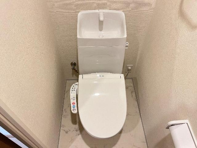 トイレ　シャワー付トイレ
