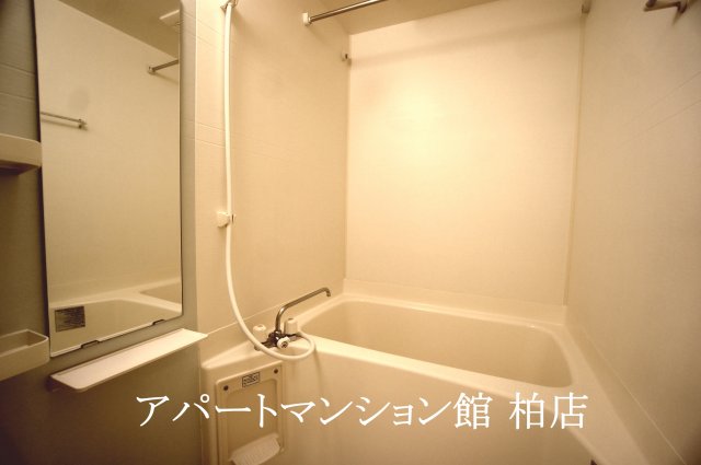 バス・シャワールーム　※別号室参考写真です