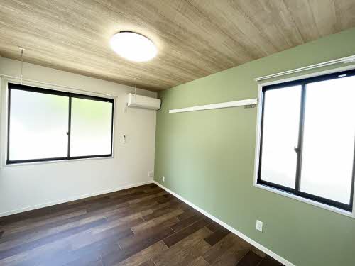 その他部屋・スペース　北側洋室2面採光でアクセントクロスです！