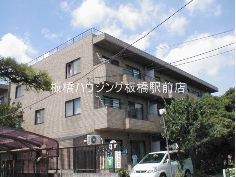 ロワール赤塚の外観写真