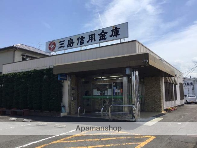 銀行　三島信用金庫裾野東支店（銀行）まで81m
