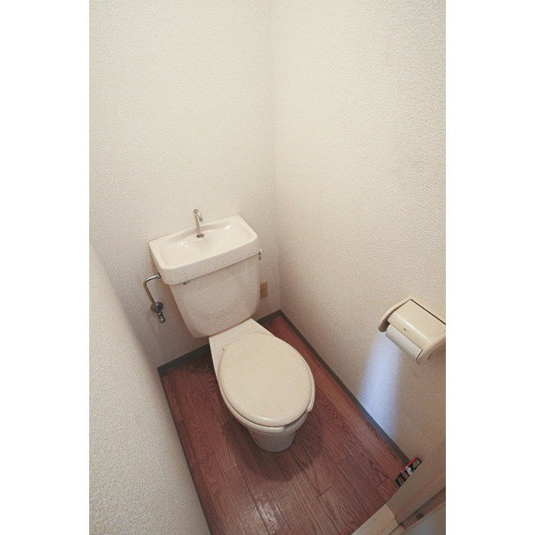 トイレ　同じ建物の別のお部屋