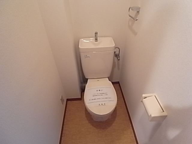 トイレ　まだまだ綺麗です