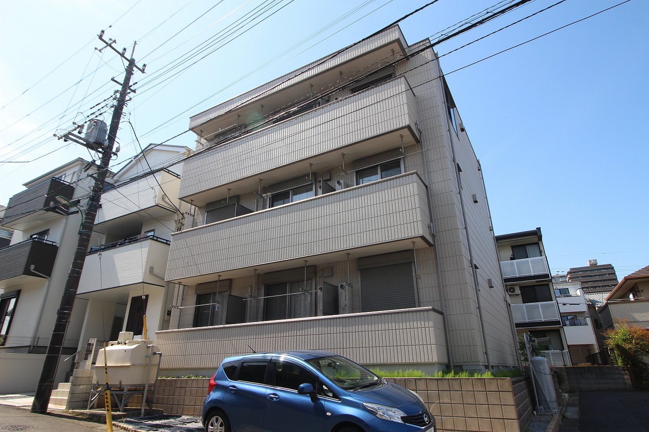 サンハウス朝霞台の建物外観