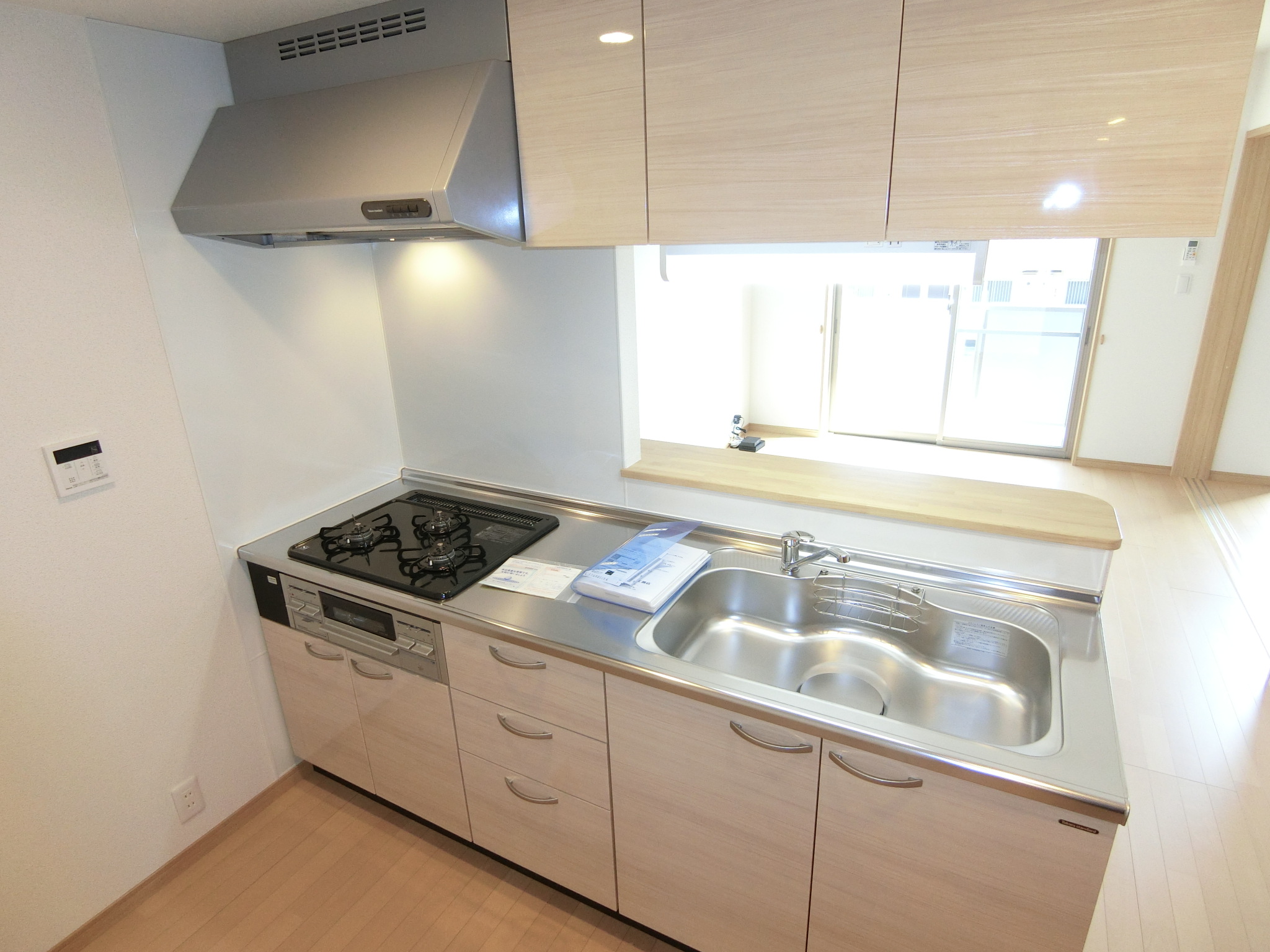 キッチン　対面システムキッチン