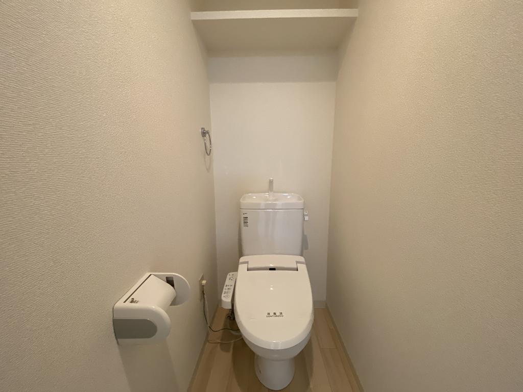 【グランコルベール西院のトイレ】