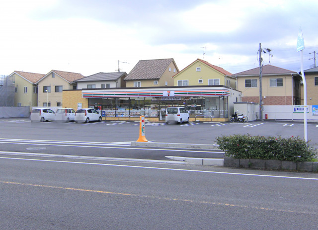 コンビニ　セブンイレブン　松山南吉田町店（コンビニ）まで519m