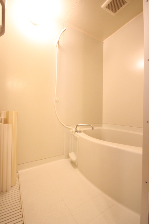 バス・シャワールーム　浴室です！