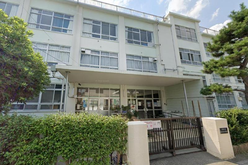 小学校　原田小学校（小学校）まで400m