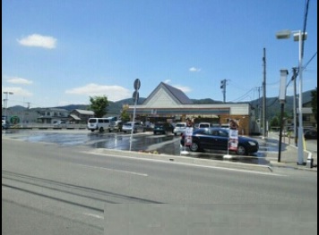 コンビニ　セブンイレブン上山金生店（コンビニ）まで547m