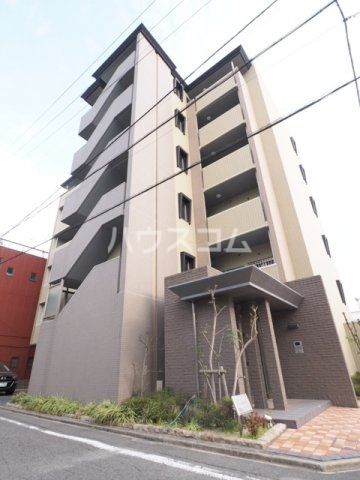 名古屋市北区萩野通のマンションの建物外観