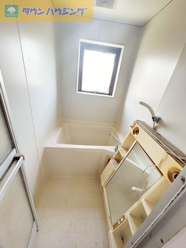 バス・シャワールーム　リフォーム中（2024.9上旬時点）