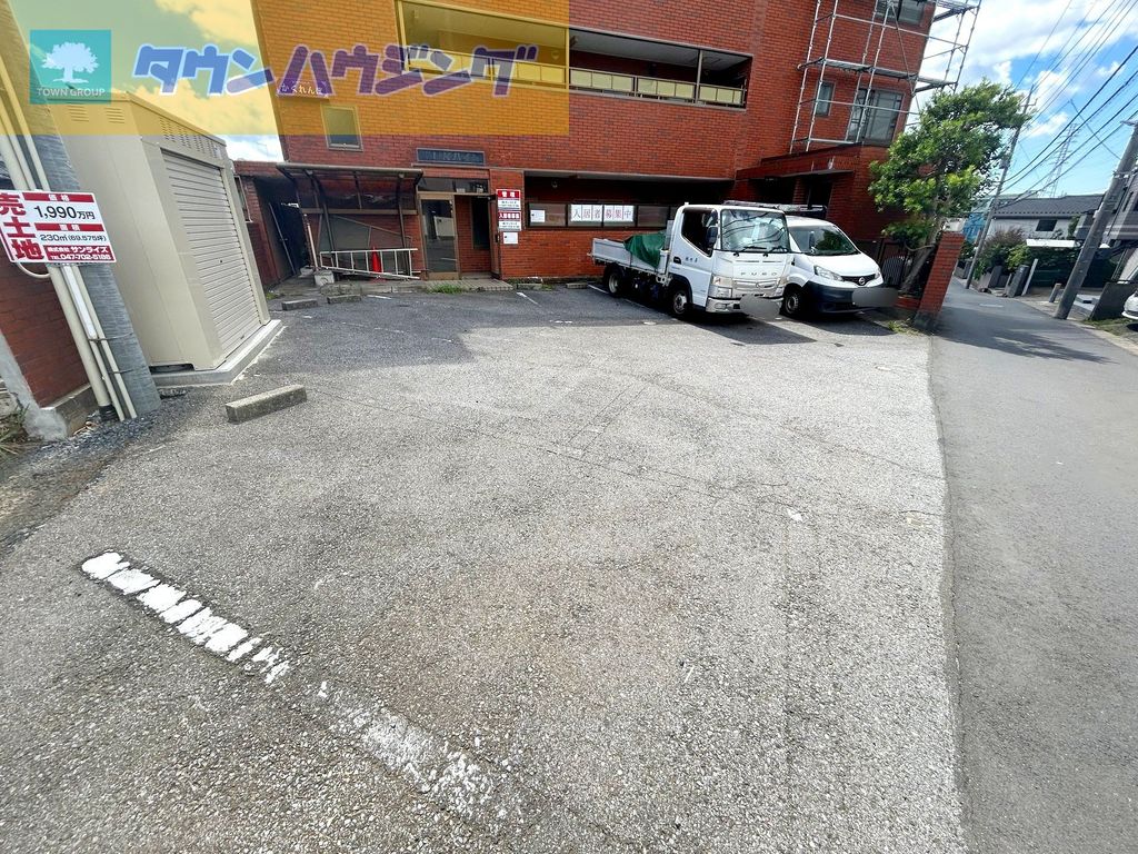 駐車場　リフォーム中（2024.9上旬時点）