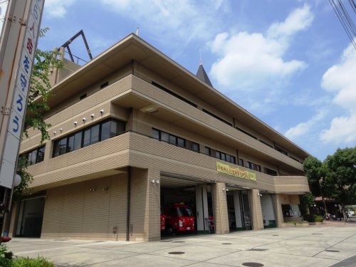 図書館　宝塚市立図書館山本南分室（図書館）まで548m