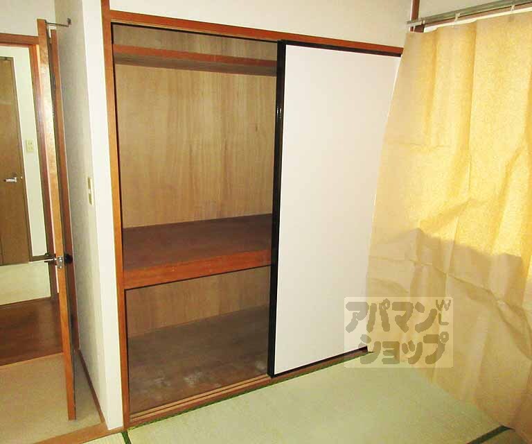 収納　押入れは必須ですネ・