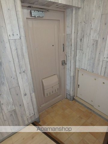 フォーシーズン滝川IIの玄関写真