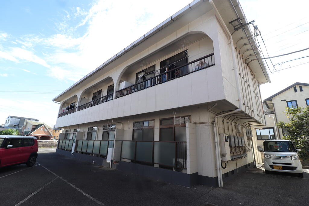 建物外観　2階建てアパートです！