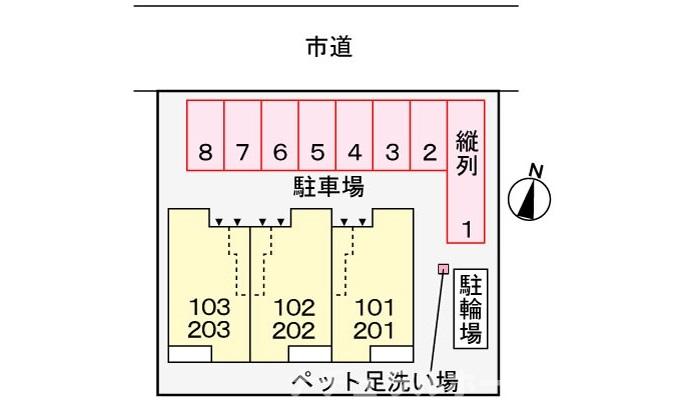 【リヴェールパレスの駐車場】