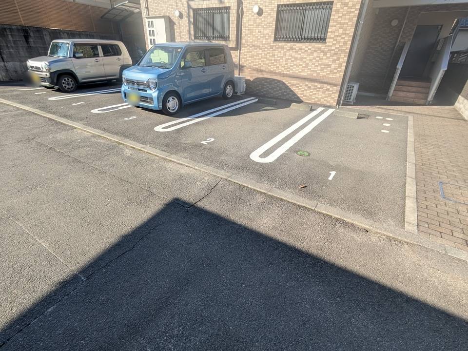 駐車場　駐車場