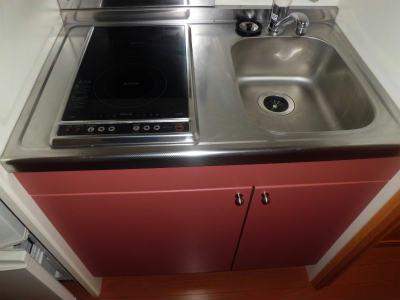 キッチン　電気コンロ付ミニキッチン。