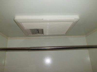 その他　浴室乾燥機。風呂場で洗濯物を急速乾燥。