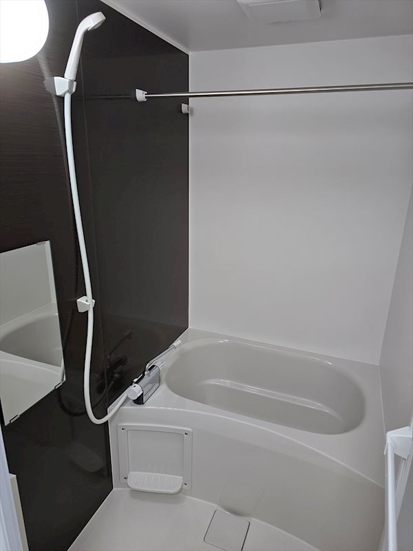 バス・シャワールーム　浴室の様子