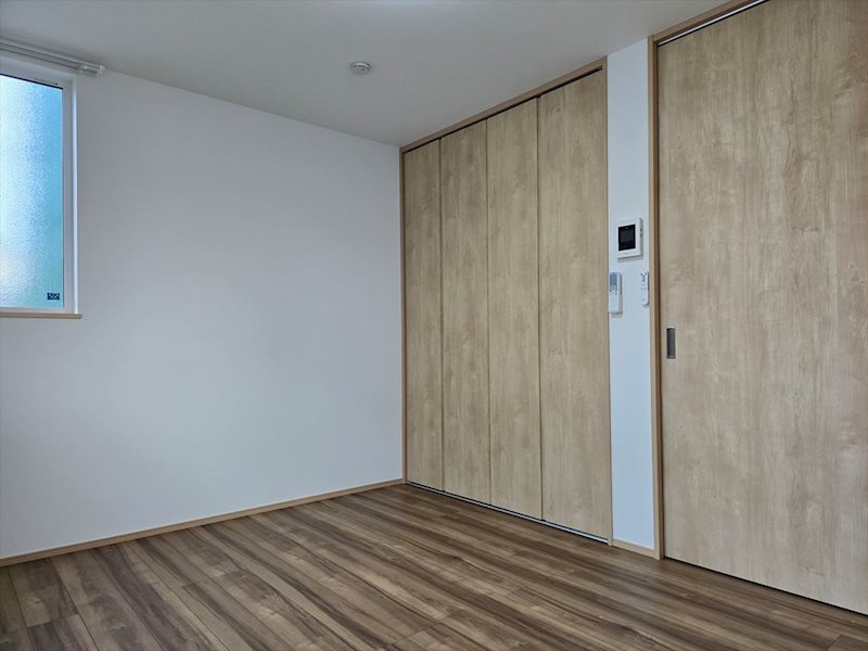 居室・リビング　洋室（6帖）の様子