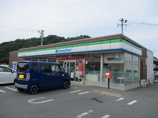 コンビニ　ファミリーマートいわき内郷御厩町店（コンビニ）まで489m
