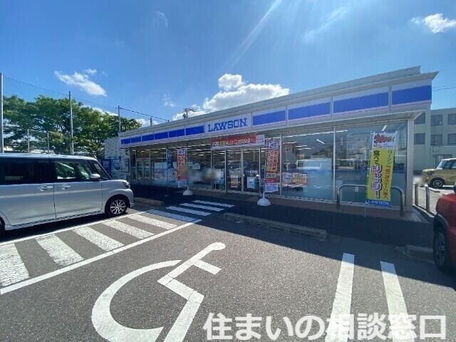 【碧南市栗山町のアパートのコンビニ】