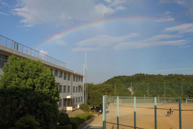 【八王子市久保山町のアパートの中学校】