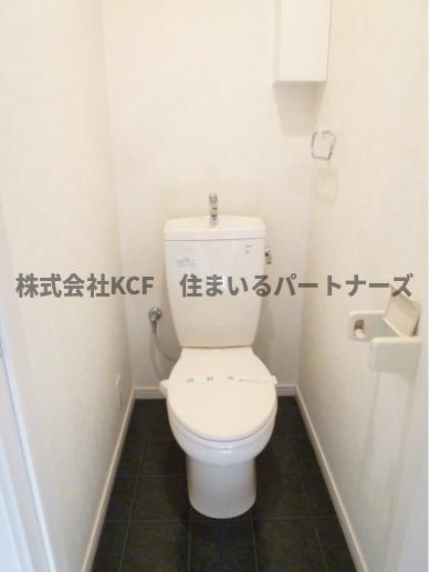 トイレ　清潔感のあるトイレです