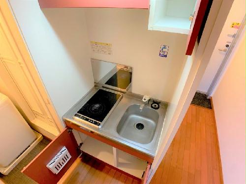 キッチン　設備・仕様は号室により異なる為、現況を優先致します。