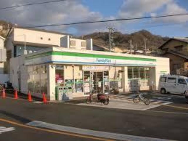 【東大阪市額田町のアパートのコンビニ】