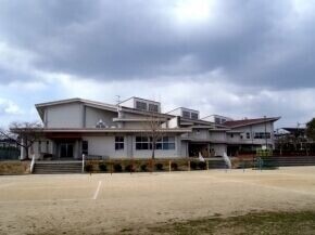 【田川市大字伊田のアパートの小学校】