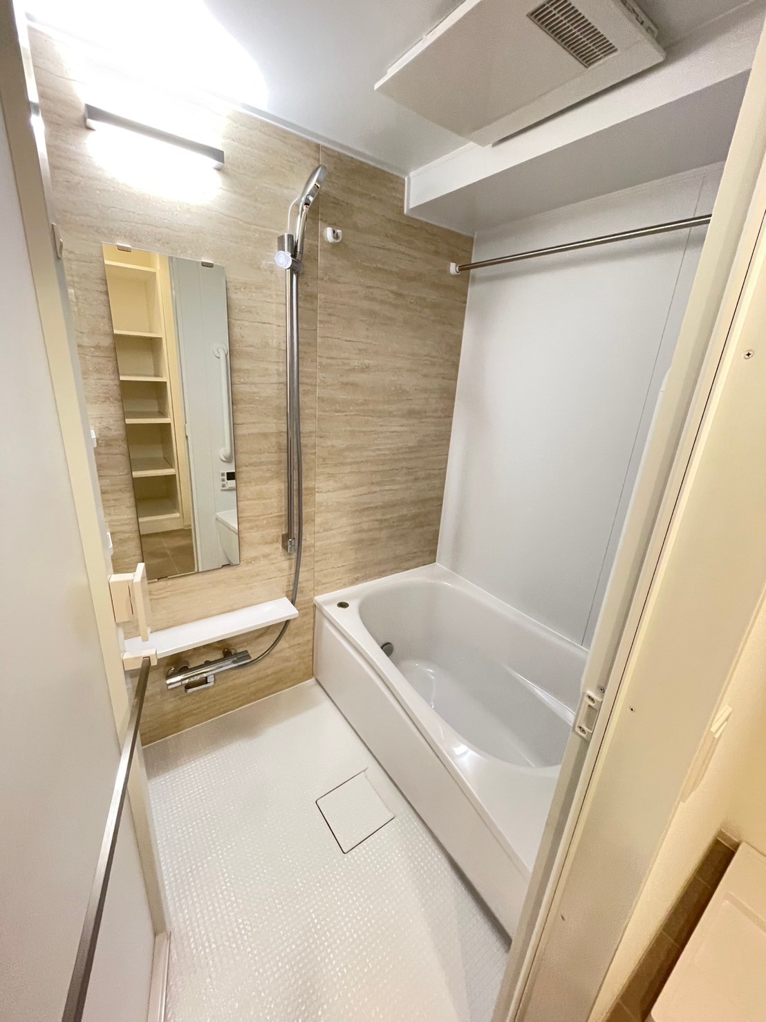 バス・シャワールーム