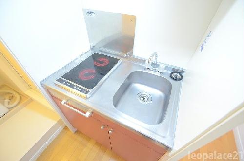 キッチン　備品や設備仕様は号室等により異なります現地をご確認下さい。