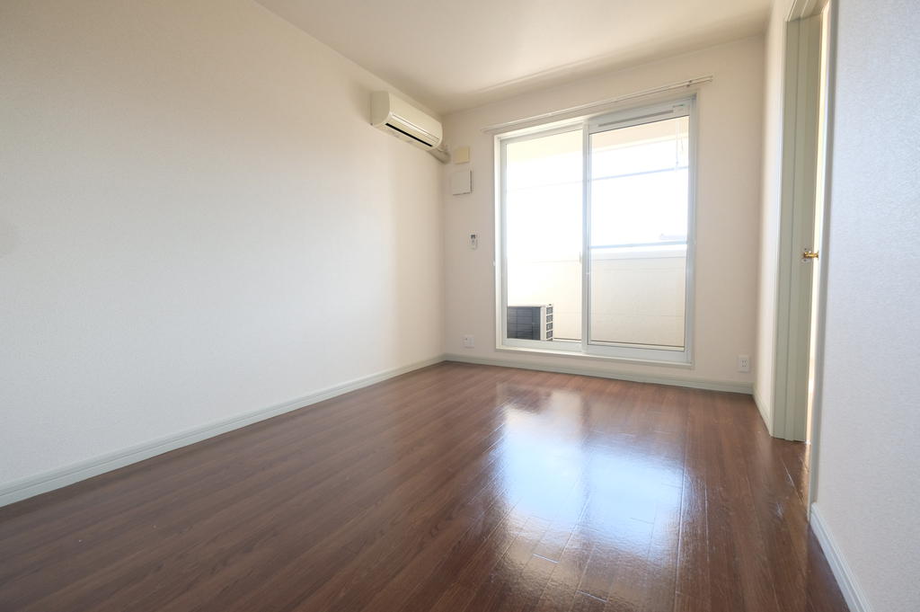 居室・リビング　室内写真は別室です